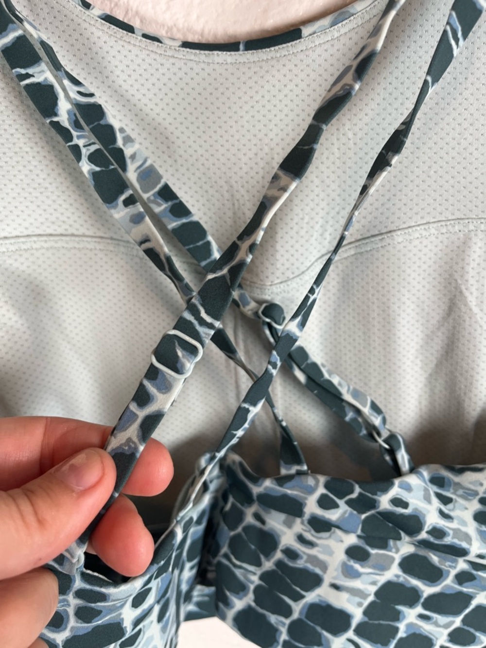 Tavi Move Bra with Cross Back Straps in Pebble Tie Dye Women’s Small - Picture 6 of 10